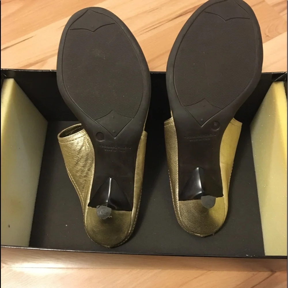 COPY - Donald J Pliner Sandal